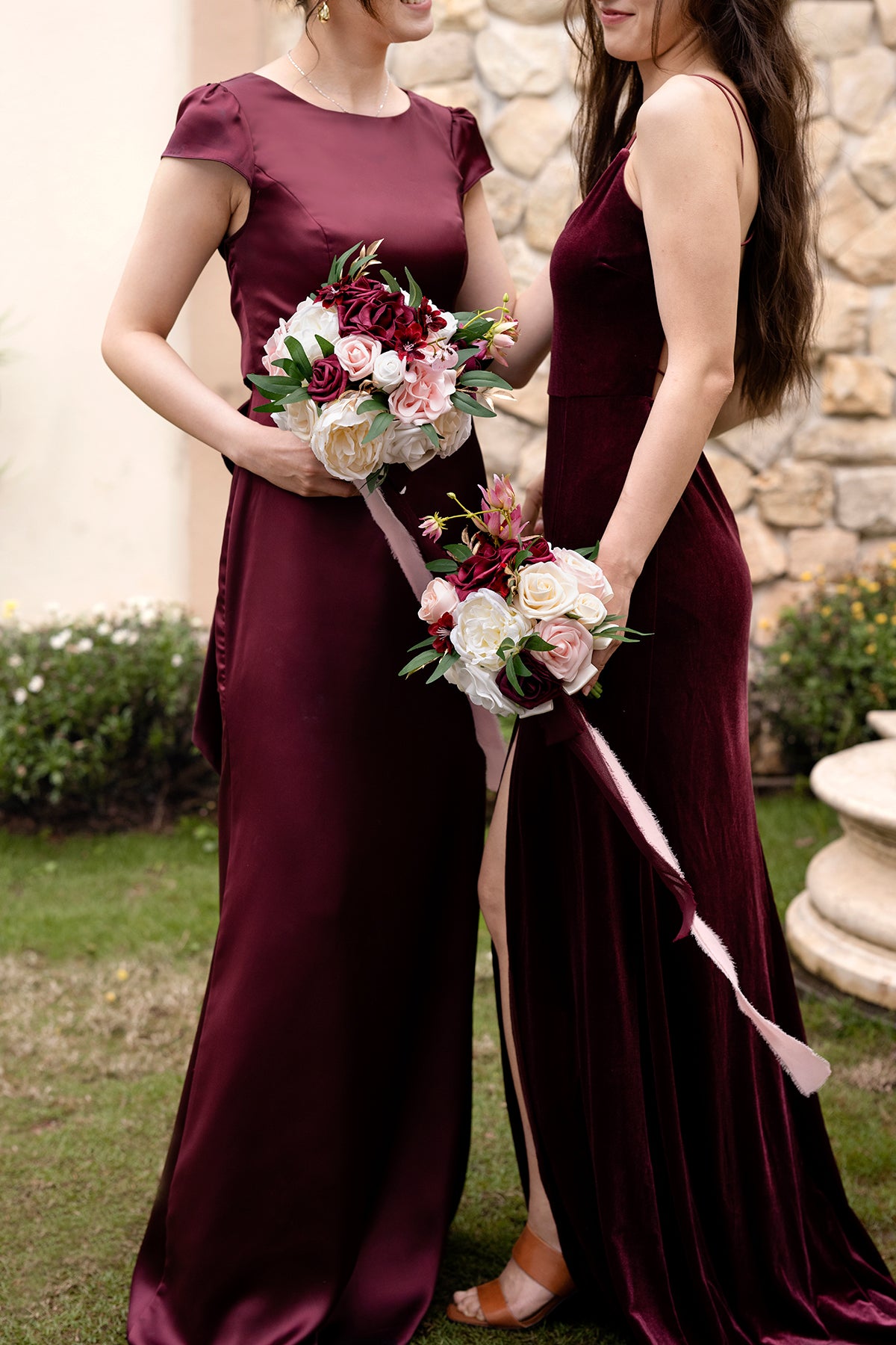 Maid of Honor & Bridesmaid Bouquets in Romantic Marsala Maid of Honor & Bridesmaid Bouquets in Romantic Marsala